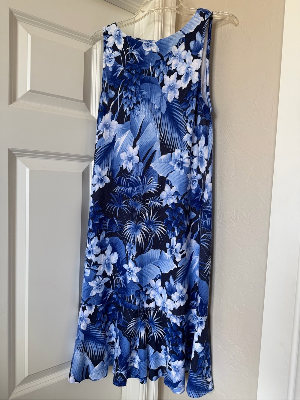 Tommy Bahama Blue and White Tropical sundress size XS - Picture 2 of 7